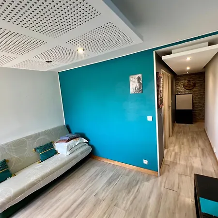 C19 Jules Verne Апартаменти *