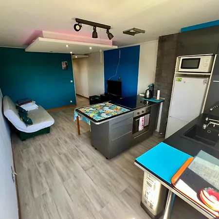 C19 Jules Verne Апартаменти *