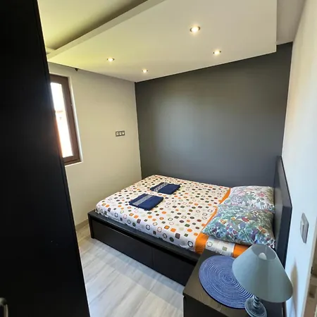 C19 Jules Verne 公寓 *