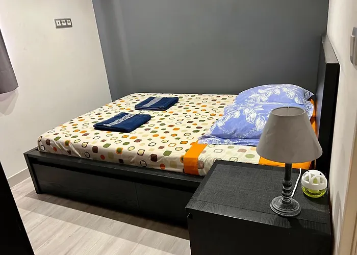 C19 Jules Verne Apartment *